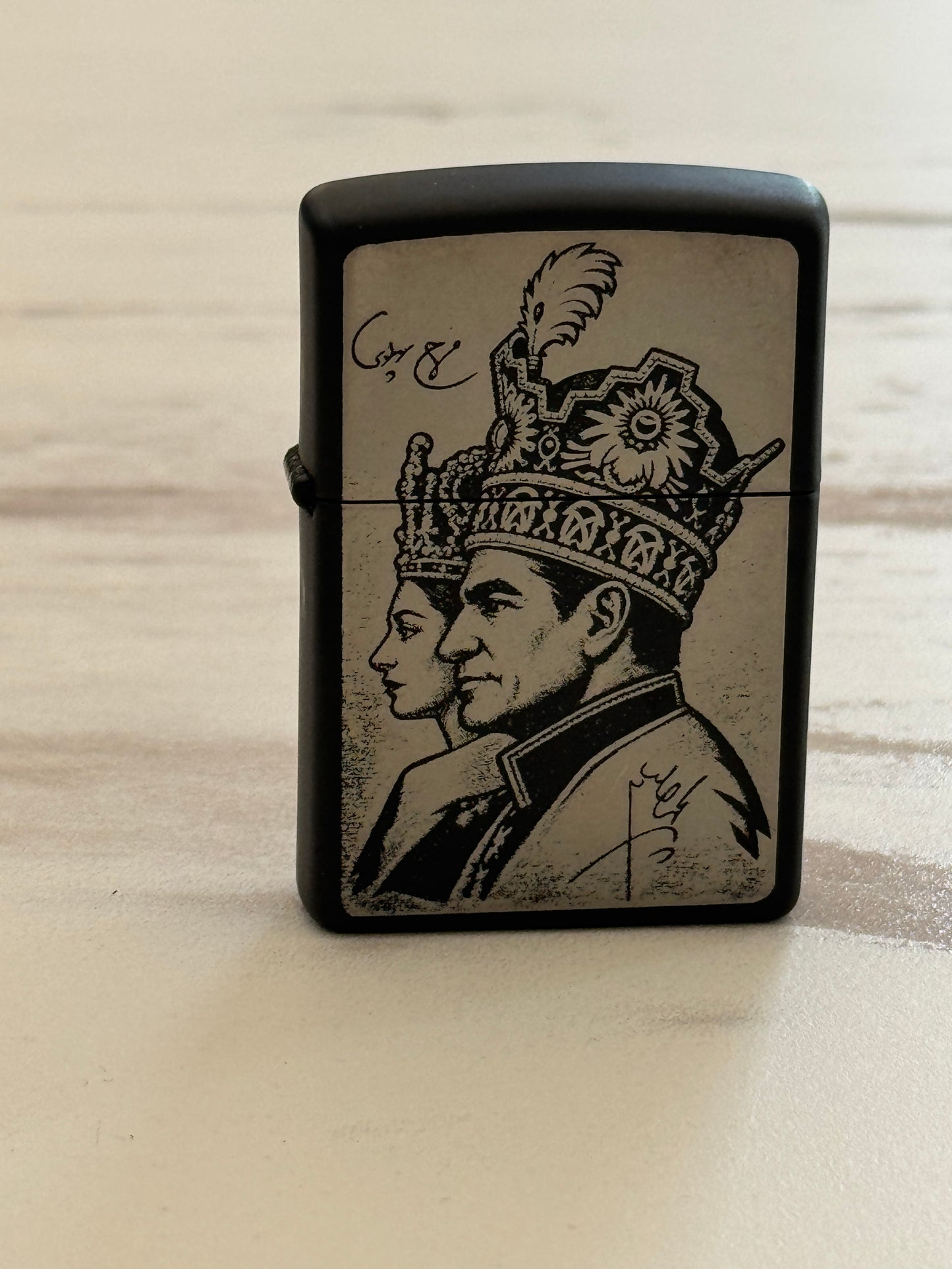 Shah & Farah Silver Signature Zippo | فندک زیپو نقره‌ای امضای شاه و فرح